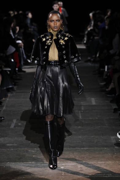 <strong>Givenchy by Riccardo Tisci｜ジバンシィ バイ リカルド ティッシ</strong>　2012-13年秋冬コレクション速報