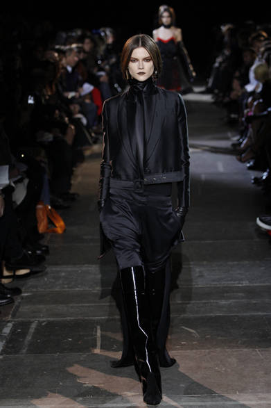 <strong>Givenchy by Riccardo Tisci｜ジバンシィ バイ リカルド ティッシ</strong>　2012-13年秋冬コレクション速報