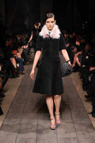 <strong>LOEWE｜ロエベ</strong>　2012-13年秋冬コレクション速報