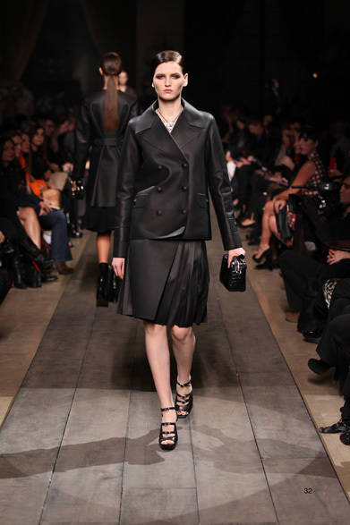 <strong>LOEWE｜ロエベ</strong>　2012-13年秋冬コレクション速報