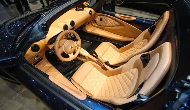 <strong>LOTUS｜ロータス</strong>