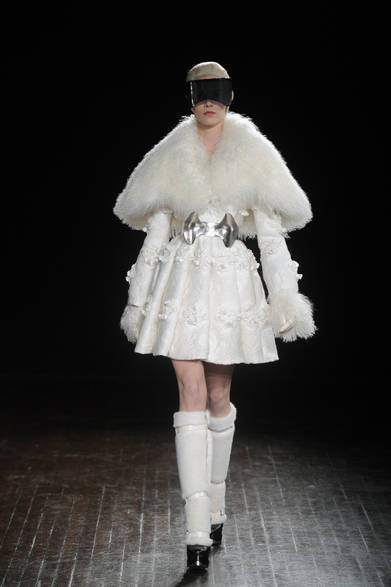 <strong>ALEXANDER McQUEEN｜アレキサンダー・マックイーン</strong>　2012-13年秋冬コレクション速報