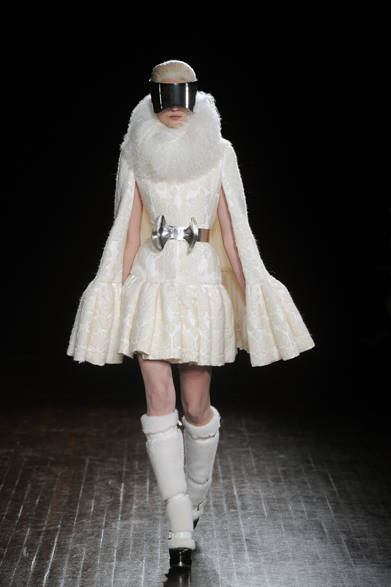 <strong>ALEXANDER McQUEEN｜アレキサンダー・マックイーン</strong>　2012-13年秋冬コレクション速報