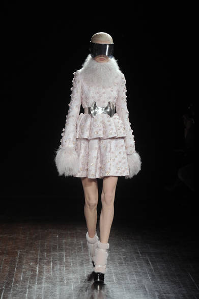 <strong>ALEXANDER McQUEEN｜アレキサンダー・マックイーン</strong>　2012-13年秋冬コレクション速報