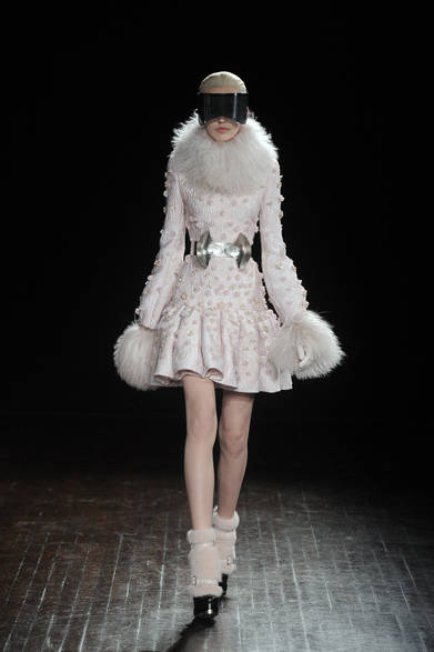 <strong>ALEXANDER McQUEEN｜アレキサンダー・マックイーン</strong>　2012-13年秋冬コレクション速報