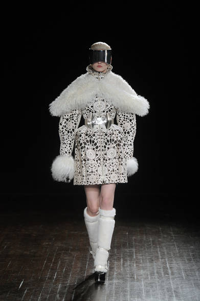 <strong>ALEXANDER McQUEEN｜アレキサンダー・マックイーン</strong>　2012-13年秋冬コレクション速報