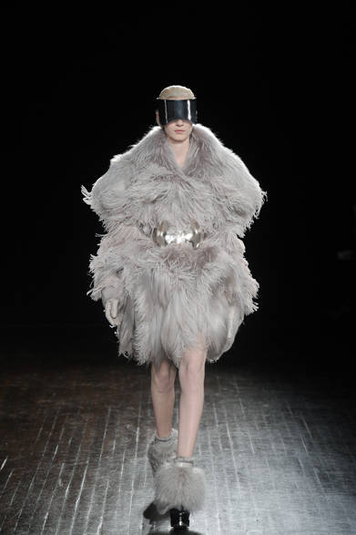 <strong>ALEXANDER McQUEEN｜アレキサンダー・マックイーン</strong>　2012-13年秋冬コレクション速報
