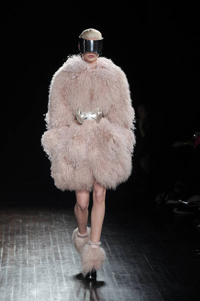 <strong>ALEXANDER McQUEEN｜アレキサンダー・マックイーン</strong>　2012-13年秋冬コレクション速報