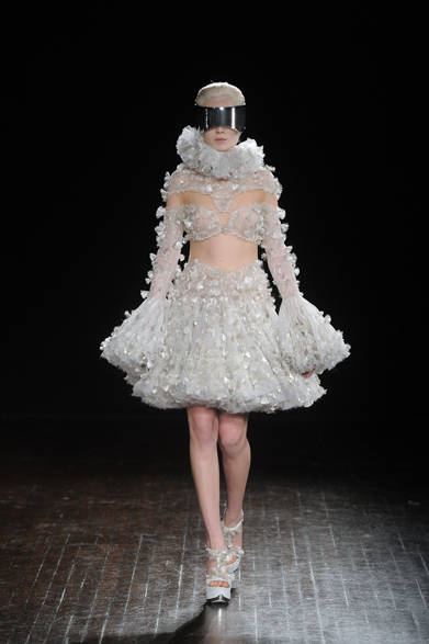 <strong>ALEXANDER McQUEEN｜アレキサンダー・マックイーン</strong>　2012-13年秋冬コレクション速報