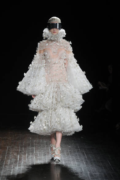 <strong>ALEXANDER McQUEEN｜アレキサンダー・マックイーン</strong>　2012-13年秋冬コレクション速報