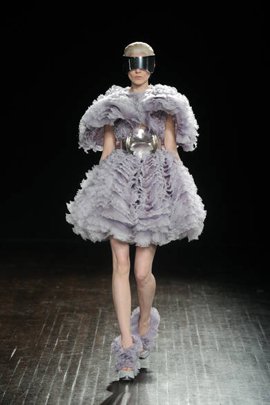 <strong>ALEXANDER McQUEEN｜アレキサンダー・マックイーン</strong>　2012-13年秋冬コレクション速報