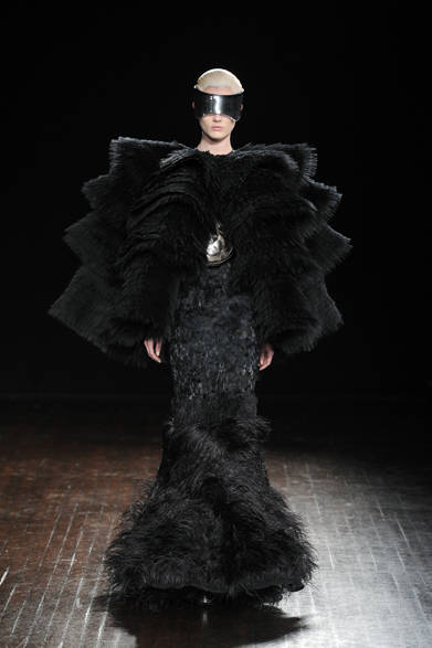 <strong>ALEXANDER McQUEEN｜アレキサンダー・マックイーン</strong>　2012-13年秋冬コレクション速報