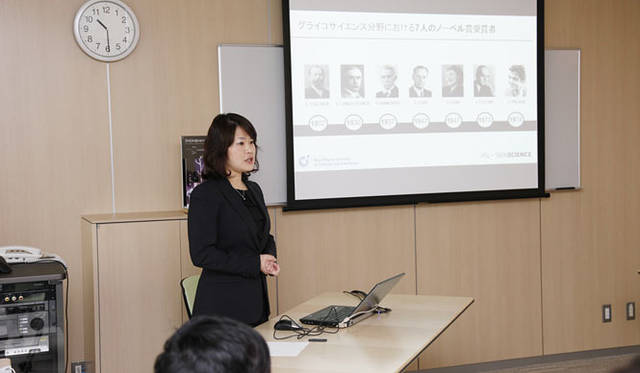 <strong>YVES SAINT LAURENT│イヴ・サンローラン</strong>　R&Iセンター スキンケア開発所所長 神保和子さん。