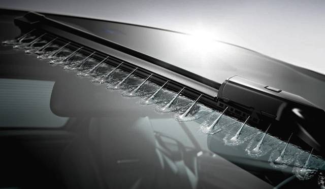 状況にあわせてキメ細やかウォッシャー液を排出する、マジックビジョンコントロール