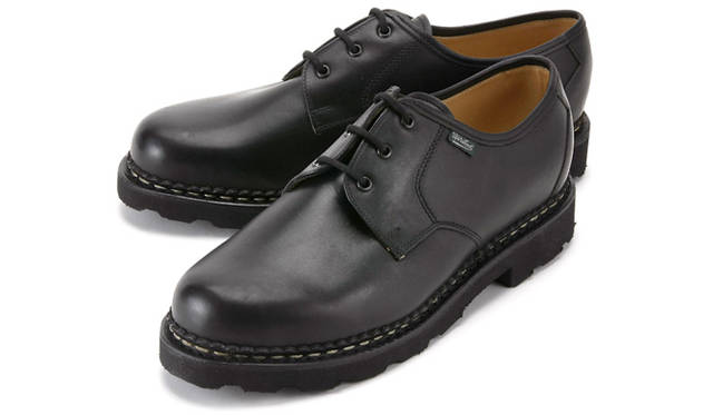 <strong>Paraboot × BEAMS</strong>　ワークブーツ然としたたたずまいでジワジワと人気急上昇中のモデル、「キャッスル」。丸みある形状とノルヴェイジャン・ウェルテッド製法ソールのバランスは絶妙。5万6700円