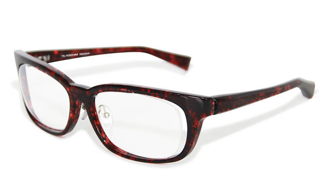 <strong>TonySame｜トニーセイム</strong>　アイウェア4万5150円（TonySame）