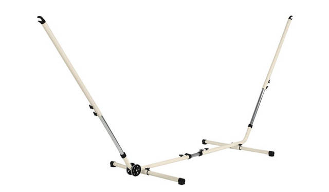 <strong>LIVING MOTIF｜リビング・モティーフ</strong>　ハンモックスタンド クリームホワイト 3万3600円（スチール、W305～400×H110～146cm、耐荷重｜120kg）