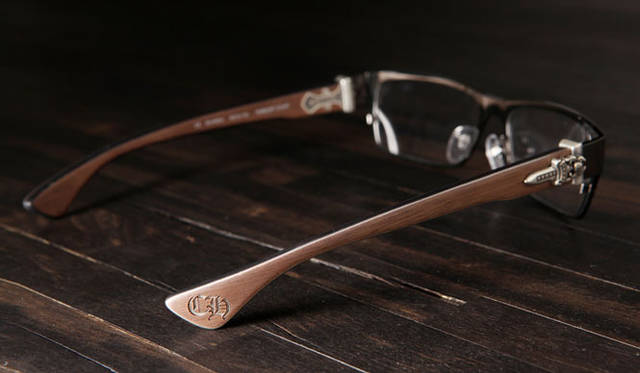 <strong>CHROME HEARTS｜クロムハーツ</strong>　モデル“THROAT COAT”21万7350円