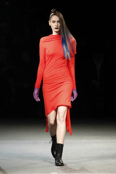 <strong>YOHJI YAMAMOTO｜ヨウジヤマモト</strong>　2012-13年秋冬コレクション速報