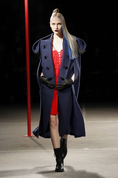 <strong>YOHJI YAMAMOTO｜ヨウジヤマモト</strong>　2012-13年秋冬コレクション速報