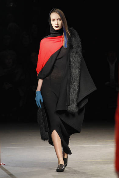 <strong>YOHJI YAMAMOTO｜ヨウジヤマモト</strong>　2012-13年秋冬コレクション速報