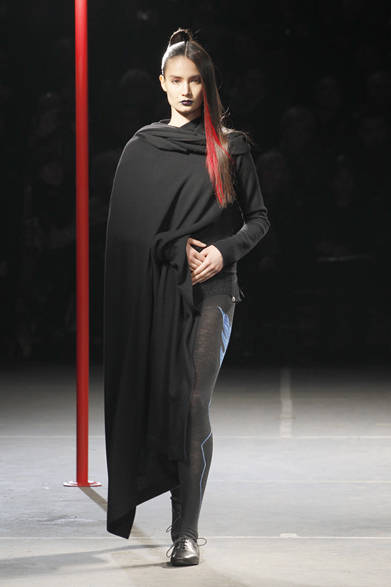 <strong>YOHJI YAMAMOTO｜ヨウジヤマモト</strong>　2012-13年秋冬コレクション速報