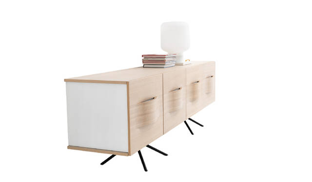 <strong>BoConcept｜ボーコンセプト</strong>　“オタワ”ダイニングコレクション　