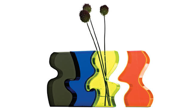 <strong>BoConcept｜ボーコンセプト</strong>　新作アクセサリー　フラワーベース（ネオンイエロー / オレンジ / ロイヤルブルー / ダークグレー 4 ピースセット ギフトボックス入り H25×W41½×D6cm）1万2900円