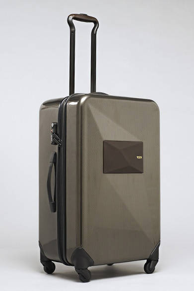 <strong>TUMI｜トゥミ</strong>　Dror for TUMIコレクション　ドロール・ミディアム・トリップ・パッキング・ケース 8万4000円（68.5×42×28.5cm）