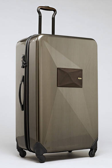 <strong>TUMI｜トゥミ</strong>　Dror for TUMIコレクション　ドロール・エクステンデッド・トリップ・パッキング・ケース 9万4500円（78.5×48.5×29cm）