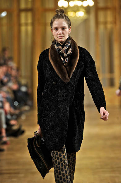 <strong>ALEXIS MABILLE｜アレクシ・マビーユ</strong>　2012-13年秋冬コレクション速報