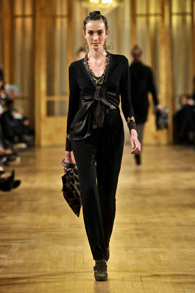 <strong>ALEXIS MABILLE｜アレクシ・マビーユ</strong>　2012-13年秋冬コレクション速報