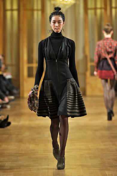 <strong>ALEXIS MABILLE｜アレクシ・マビーユ</strong>　2012-13年秋冬コレクション速報