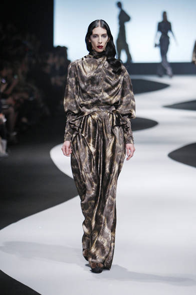 <strong>VIKTOR&ROLF｜ヴィクター＆ロルフ</strong>　2012-13年秋冬コレクション速報