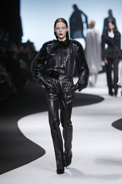 <strong>VIKTOR&ROLF｜ヴィクター＆ロルフ</strong>　2012-13年秋冬コレクション速報