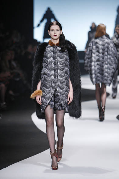 <strong>VIKTOR&ROLF｜ヴィクター＆ロルフ</strong>　2012-13年秋冬コレクション速報