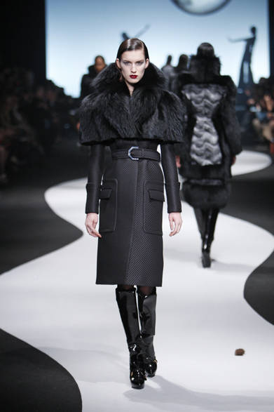 <strong>VIKTOR&ROLF｜ヴィクター＆ロルフ</strong>　2012-13年秋冬コレクション速報