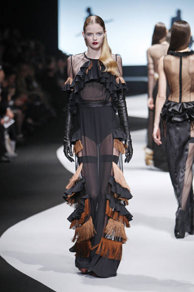 <strong>VIKTOR&ROLF｜ヴィクター＆ロルフ</strong>　2012-13年秋冬コレクション速報