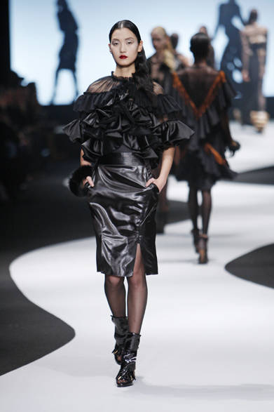 <strong>VIKTOR&ROLF｜ヴィクター＆ロルフ</strong>　2012-13年秋冬コレクション速報