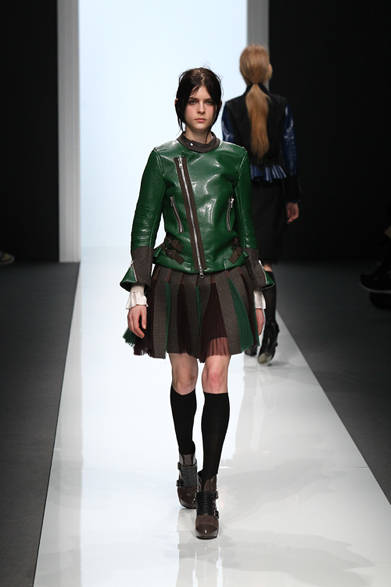 <strong>sacai｜サカイ</strong>　2012-13年秋冬コレクション速報