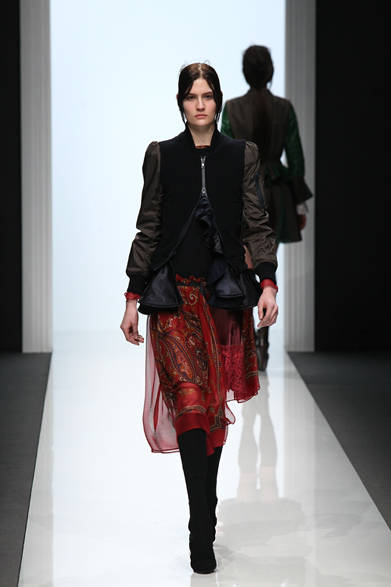<strong>sacai｜サカイ</strong>　2012-13年秋冬コレクション速報