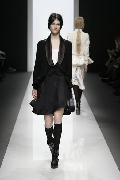 <strong>sacai｜サカイ</strong>　2012-13年秋冬コレクション速報