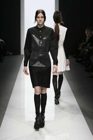 <strong>sacai｜サカイ</strong>　2012-13年秋冬コレクション速報