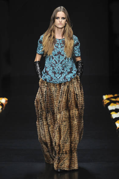 <strong>Roberto Cavalli｜ロベルト カヴァリ</strong>　2012-13年秋冬コレクション速報