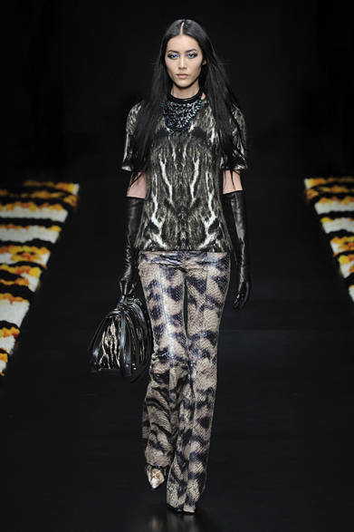 <strong>Roberto Cavalli｜ロベルト カヴァリ</strong>　2012-13年秋冬コレクション速報