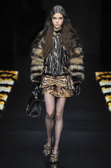 <strong>Roberto Cavalli｜ロベルト カヴァリ</strong>　2012-13年秋冬コレクション速報