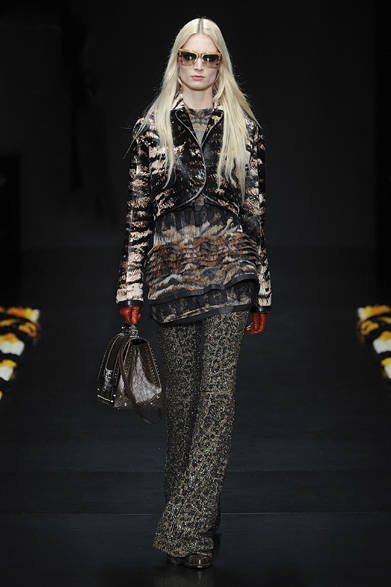 <strong>Roberto Cavalli｜ロベルト カヴァリ</strong>　2012-13年秋冬コレクション速報