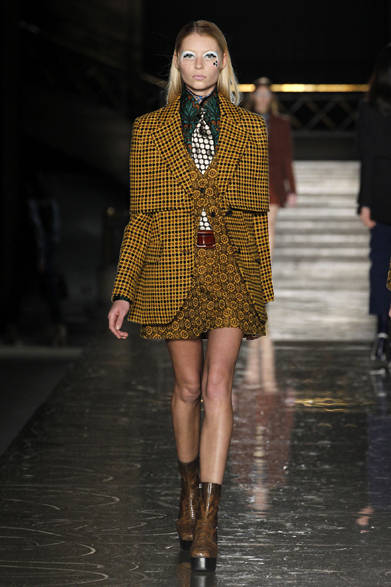 <strong>MIU MIU｜ミュウミュウ</strong>　2012-13年秋冬コレクション速報