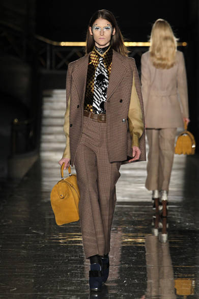 <strong>MIU MIU｜ミュウミュウ</strong>　2012-13年秋冬コレクション速報