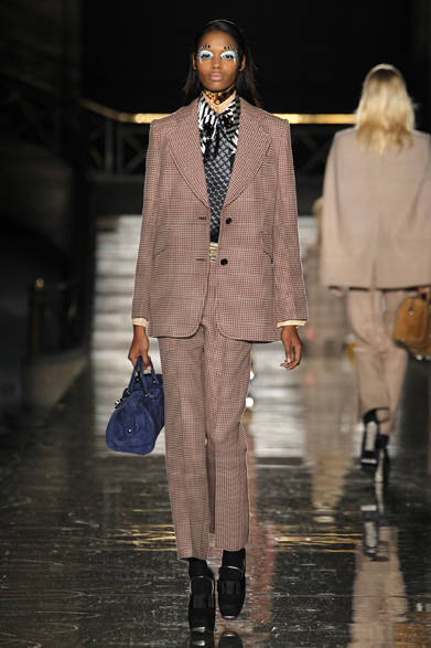 <strong>MIU MIU｜ミュウミュウ</strong>　2012-13年秋冬コレクション速報